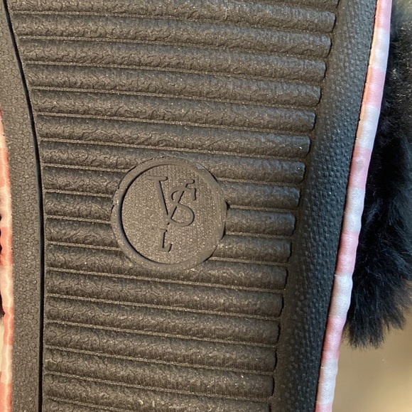 Victoria's Secret Pink Striped Slippers with Black Fur - Picture 6 of 6